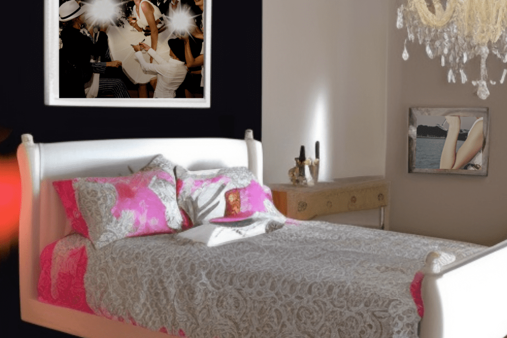 Marilyn Monroe Bedroom Ideas with Chandalier