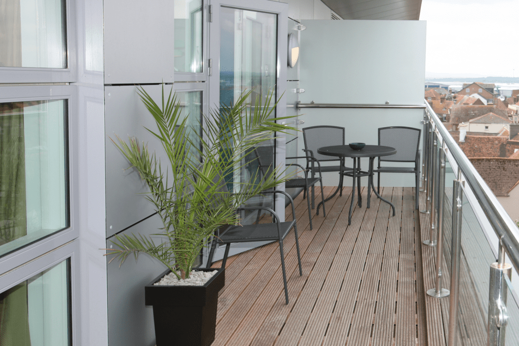 DIY Backyard Privacy Ideas for Patio and Deck apartment ideas