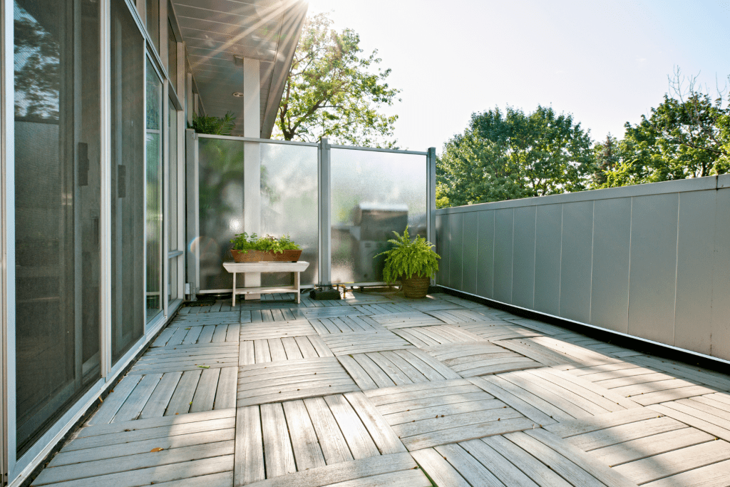 DIY Backyard Privacy Ideas for Patio and Deck partition on patio