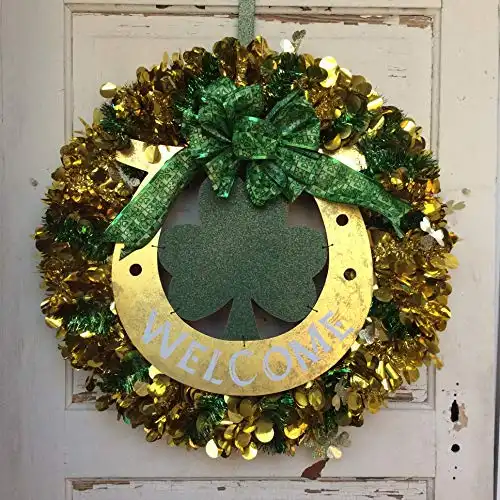 AGD St Patrick's Day Decor - Gold Tinsel Horseshoe Shamrock Welcome Xttra Wreath